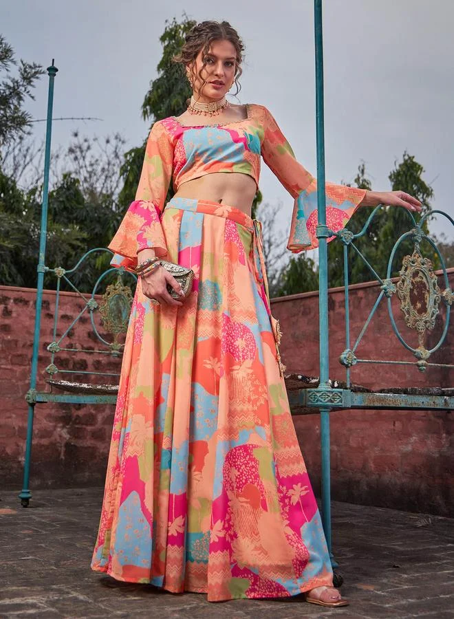 ساسافراس بلوزة قصيرة برتقالية بتصميم تاي داي مع تنورة أناركالي